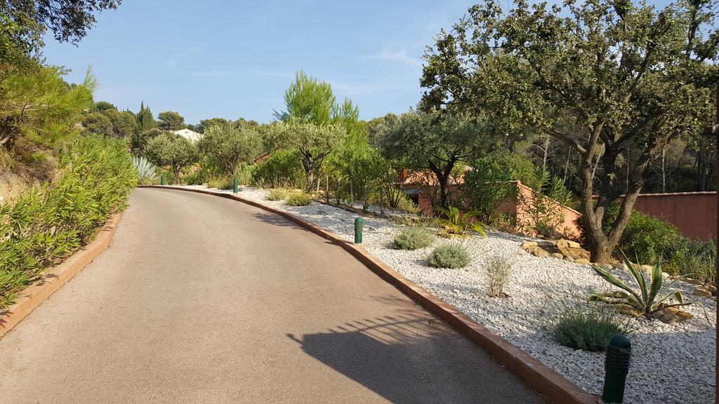 B&B La Maison Du Castellet Le Castellet  Esterno foto