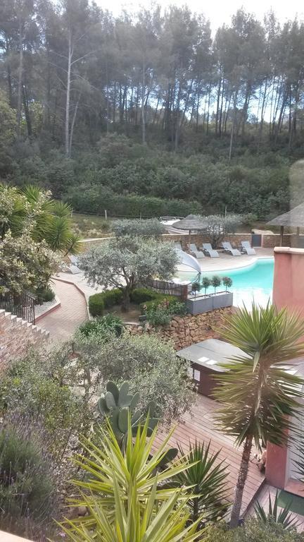 B&B La Maison Du Castellet Le Castellet  Esterno foto